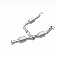 Load image into Gallery viewer, MagnaFlow 18-20 Chevrolet Express 2500 Single Underbody 4.3L Direct Fit Catalytic Converter - 280210