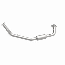 Load image into Gallery viewer, MagnaFlow 98-99 Isuzu Amigo 2.2L Direct Fit Converter - 4481698