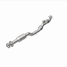 Load image into Gallery viewer, MagnaFlow 18-20 Infiniti QX60 REAR Underbody 3.5L Direct Fit Converter - 280403