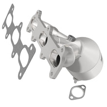 Load image into Gallery viewer, MagnaFlow Direct Fit Catalytic Converter 07-09 Hyundai Santa Fe 2.7L - 51280