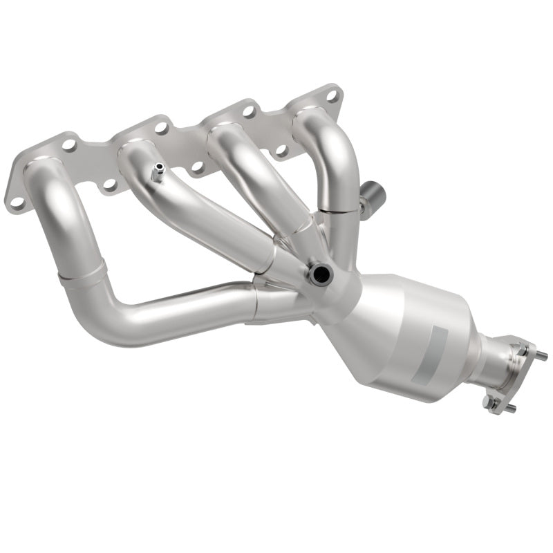 MagnaFlow Direct Fit Catalytic Converter 98-99 Nissan Frontier 2.4L - 23708