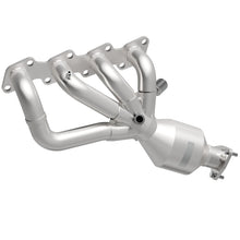 Load image into Gallery viewer, MagnaFlow Direct Fit Catalytic Converter 98-99 Nissan Frontier 2.4L - 23708