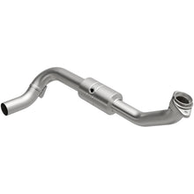 Load image into Gallery viewer, MagnaFlow Direct Fit Catalytic Converter 05-06 Lincoln Navigator 5.4L - 52507
