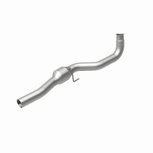 Load image into Gallery viewer, MagnaFlow Direct Fit Catalytic Converter 06- GM Silv/Sierra 6.6L - 60502