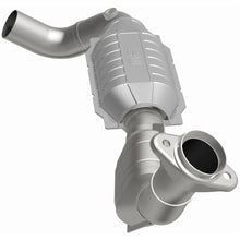 Load image into Gallery viewer, MagnaFlow Direct Fit Catalytic Converter 01-02 Ford F-150 5.4L - 51324