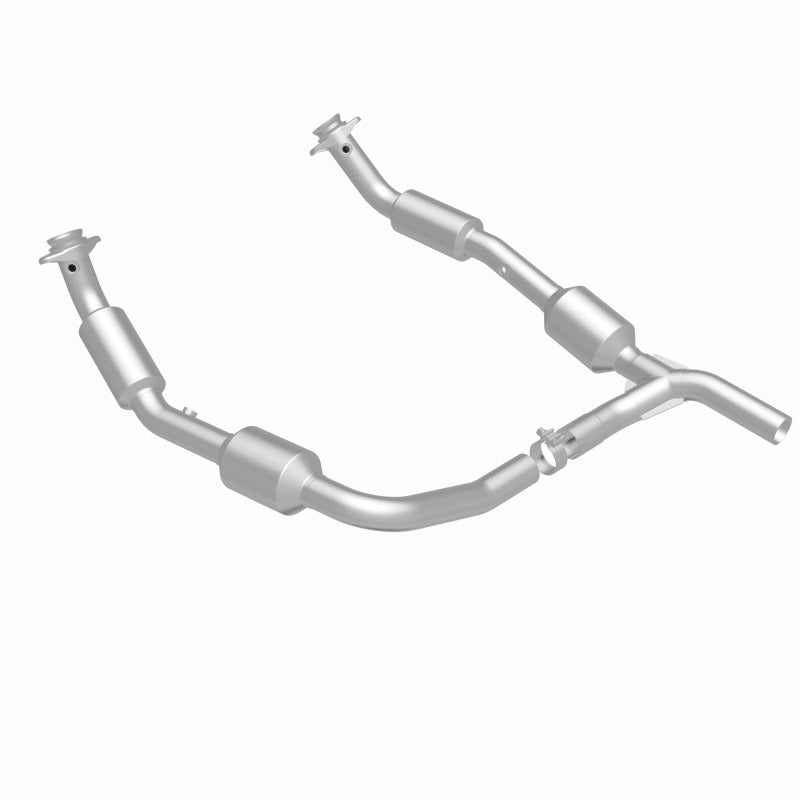 MagnaFlow Direct Fit Catalytic Converter OEM 07-08 Ford E-150 - 5582640