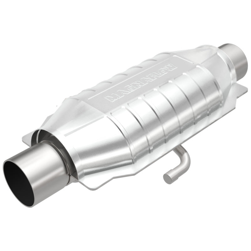MagnaFlow Universal Catalytic Converter 2.5in ID Inlet/Outlet Center/Center Oval Rear - 338016