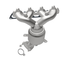 Load image into Gallery viewer, MagnaFlow Direct Fit Catalytic Converter Honda 1996-2000 Civic / 1996-1997 Civic Del Sol 1.6L - 452029