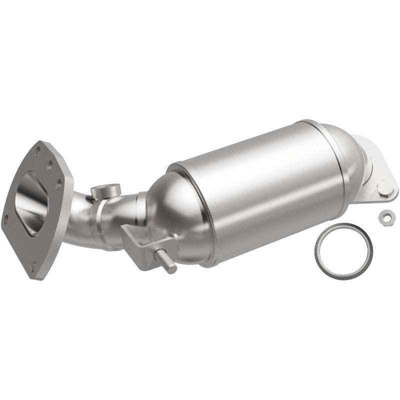 MagnaFlow 17-20 Toyota Sienna / 16-19 Lexus RX350 V6 3.5L Direct Fit Manifold Catalytic Converter - 22-009