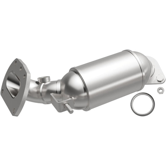 MagnaFlow 17-20 Toyota Sienna / 16-19 Lexus RX350 V6 3.5L Direct Fit Manifold Catalytic Converter - 22-009