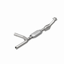 Load image into Gallery viewer, MagnaFlow Direct Fit Catalytic Converter 97-99 E-150/250 4.6L P/S - 93391
