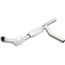 Load image into Gallery viewer, MagnaFlow Direct Fit Catalytic Converter 97-99 E-150/250 4.6L P/S - 93391