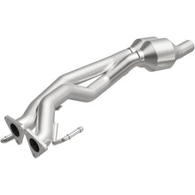 Load image into Gallery viewer, MagnaFlow Direct Fit Catalytic Converter 07 VW Touareg 3.6L Rear - 51957