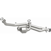 Load image into Gallery viewer, MagnaFlow Direct Fit Catalytic Converter California Grade 00-04 Toyota Avalon 3.0L - 452136