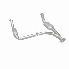 Load image into Gallery viewer, MagnaFlow Direct Fit Catalytic Converter 00-01Tahoe/Yukon V8 5.7L - 93603