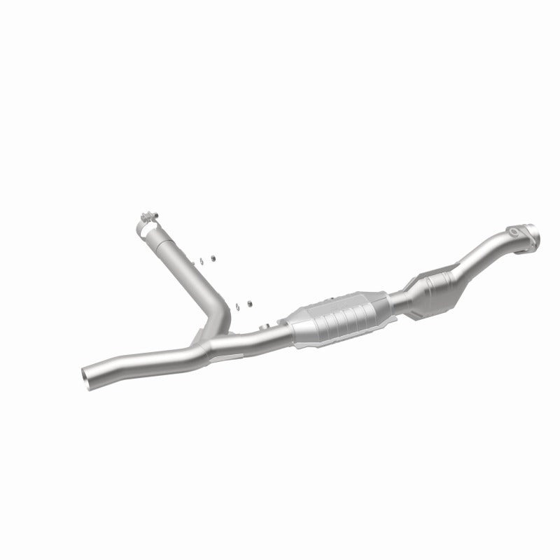 MagnaFlow Direct Fit Catalytic Converter 97-98 Ford Trucks 4.6L - 447178