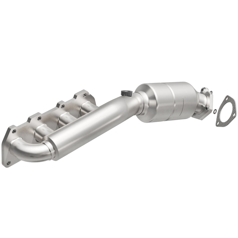 MagnaFlow Direct Fit Catalytic Converter 02-04 Volkswagen Passat 4.0L - 452799