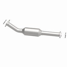 Load image into Gallery viewer, MagnaFlow Direct Fit Catalytic Converter OEM 2003-2004 Toyota Tundra Underbody - 28.75in Length - 4551406
