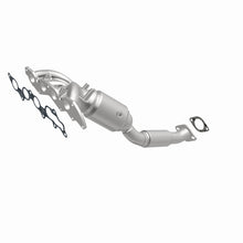 Load image into Gallery viewer, MagnaFlow 09-10 Ford Focus 2.0L Direct Fit Converter - 5531153