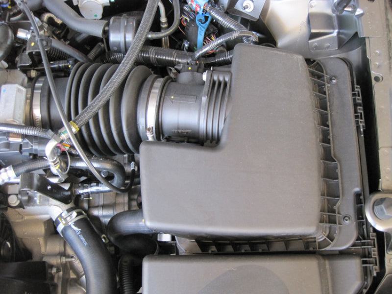 K&N 05-09 Chevy Equinox / 08-10 Malibu / 06-10 Buick Lucerne 06-09 Cadillac DTS Drop In Air Filter - 33-2296