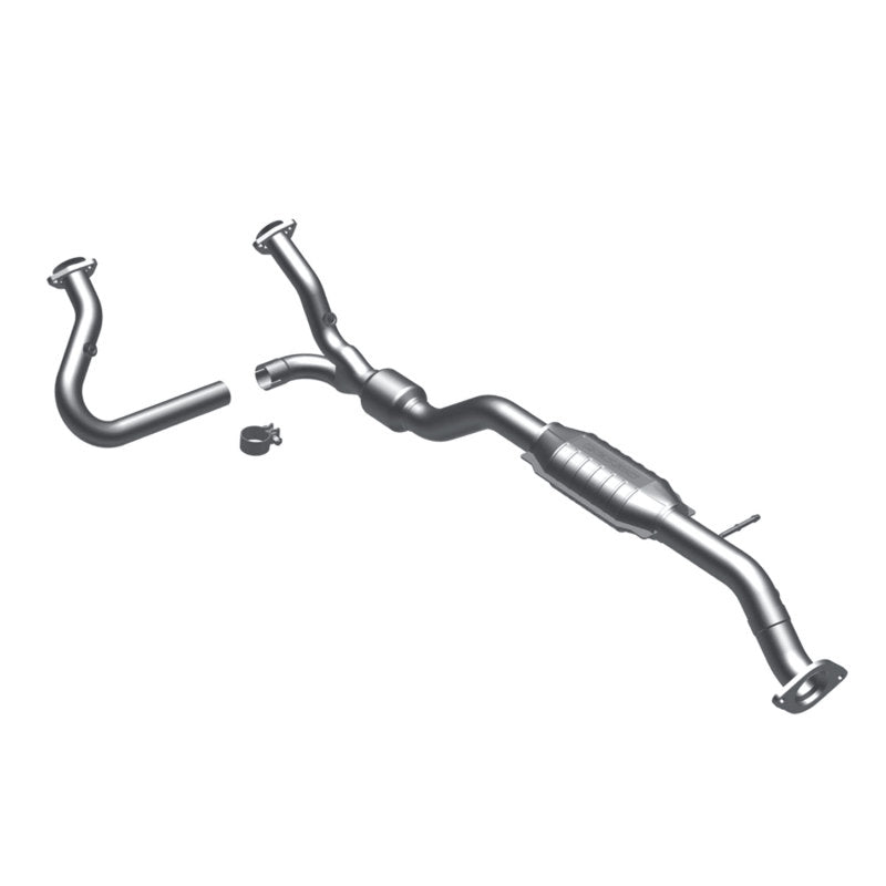 MagnaFlow Direct Fit Catalytic Converter 00-05 Blazer 4WD 4.3L OEM - 49574
