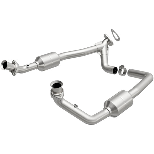 MagnaFlow Direct Fit Catalytic Converter 2002 Ford E-Series Vans 5.4L - 447378