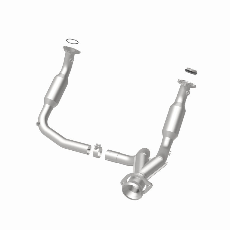 MagnaFlow Direct Fit Catalytic Converter 2007-2008 Cadillac Escalade 6.2L - 5451631