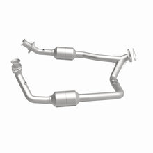 Load image into Gallery viewer, MagnaFlow 2003 Ford E-350 Super Duty 5.4L Direct Fit Converter - 4583378