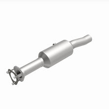 Load image into Gallery viewer, MagnaFlow 16-19 Ford E-450 Super Duty Base V10 6.8L Underbody Direct-Fit Catalytic Converter - 280446