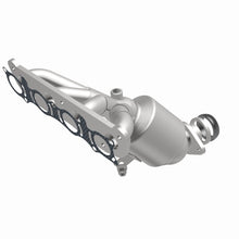 Load image into Gallery viewer, MagnaFlow Direct Fit Catalytic Converter 09-14 Sentra 2.0L Manifold - 52271