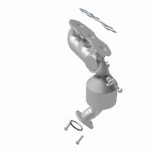 Load image into Gallery viewer, MagnaFlow 11-15 Toyota Sienna 3.5L Direct Fit Converter - 5582548