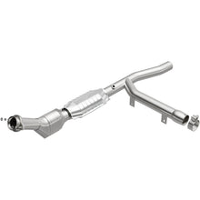 Load image into Gallery viewer, MagnaFlow Direct Fit Catalytic Converter 97-98 F150/F250 4.2L 2Wd Pa - 23317