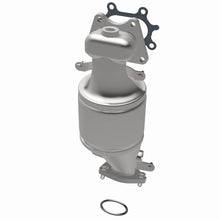 Load image into Gallery viewer, MagnaFlow Direct Fit Catalytic Converter 04-07 Saturn VUE 3.5L Front - 24740