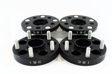 Load image into Gallery viewer, ISC Suspension 5x114.3 Hub Centric Wheel Spacers 20mm Black (Pair) - WS5X11420B