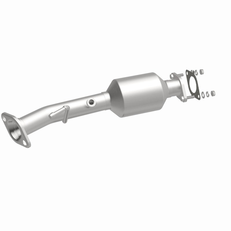 MagnaFlow California Direct Fit Catalytic Converter 13-15 Nissan NV200 2.0L - 557690