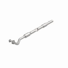 Load image into Gallery viewer, MagnaFlow 97-00 Express 1500 5.7 OEM Underbody Direct Fit Converter - 52051