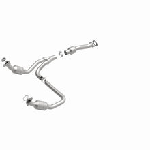 Load image into Gallery viewer, MagnaFlow Direct Fit Catalytic Converter 2011-2014 Express 1500 4.3L Underbody - 52134