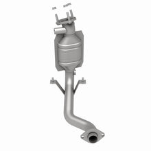 Load image into Gallery viewer, MagnaFlow Direct Fit Catalytic Converter 01-04 Ford Escape - 452360
