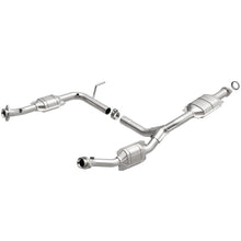 Load image into Gallery viewer, MagnaFlow DF Catalytic Conv 02-03 Ford Explorer 4.0L / 02-03 Mercury Mountaineer 4.0L (California) - 447253
