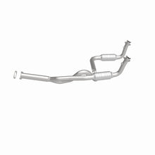 Load image into Gallery viewer, MagnaFlow Conv DF 2000 Chevrolet/GMC Express/Savana 1500/2500 5.7L to 8500 GVW - 23073