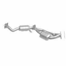Load image into Gallery viewer, MagnaFlow Direct Fit Catalytic Converter Taurus/Sable/Continental 8 - 50202