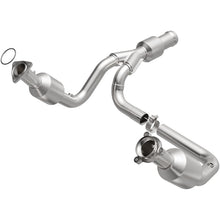Load image into Gallery viewer, MagnaFlow 15-16 Cadillac Escalade 6.2L Direct Fit Converter - 5582617