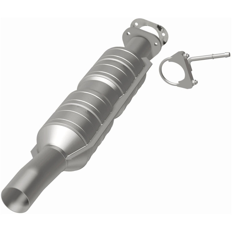 MagnaFlow Direct Fit Catalytic Converter 07-08 E-350 Super Duty 5.4 & 6.8 L OEM Underbody - 52228