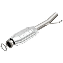 Load image into Gallery viewer, MagnaFlow Direct Fit Catalytic Converter 05-09 Escape/Trib 3.0 Rear - 24467
