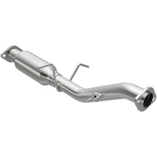 Load image into Gallery viewer, MagnaFlow Direct Fit Catalytic Converter California Grade 95-98 Toyota T100 2.7L - 4481014