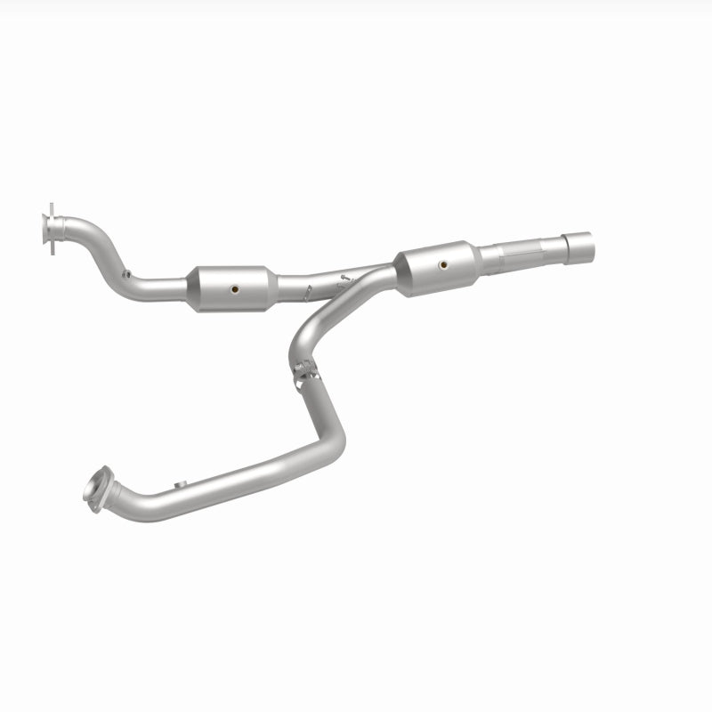 Magnaflow 15-16 Ram 2500 6.4L California Grade CARB Compliant DF Catalytic Converter - 5551513