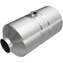 Load image into Gallery viewer, MagnaFlow Universal Catalytic Converter 2.00in. Mid-Bed O2 CA - 4481354