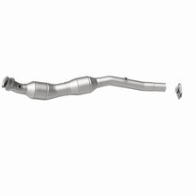 Load image into Gallery viewer, MagnaFlow Direct Fit Catalytic Converter 03-05 R Rover HSE4.4 D/S OE - 49722