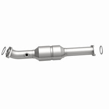 Load image into Gallery viewer, MagnaFlow Direct Fit Catalytic Converter 05-09 Toyota Tacoma 4.0L P/S Rear - 49702