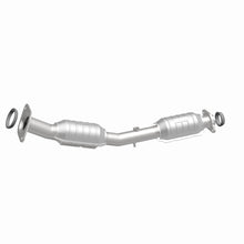 Load image into Gallery viewer, MagnaFlow Direct Fit Catalytic Converter 07-12 Nissan Versa 1.8L - 551833